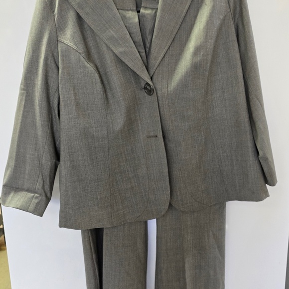 Lafayette 148 New York Pants - Gray lined pantsuit size 14